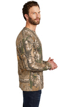 Load image into Gallery viewer, Russell Outdoors™ Realtree® Long Sleeve Explorer 100% Cotton T-Shirt with Pocket S020R